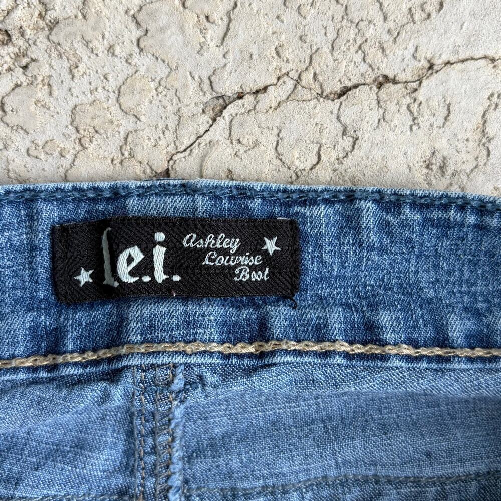 Vintage L.e.i. Jeans Womens Size 28'' Jeans Low Rise Bootcut Denim Y2K 2000s - Picture 4 of 7